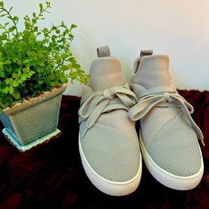 Steve madden lancer sneaker size 6.5M